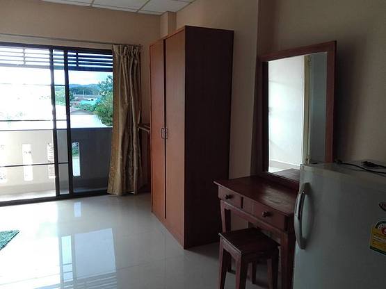 1 Bed Condo — photo 3