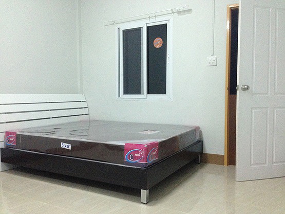 1 Bed Condo — photo 1