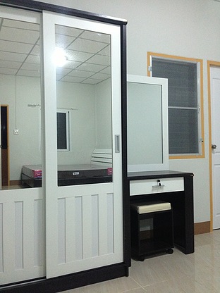 1 Bed Condo — photo 3