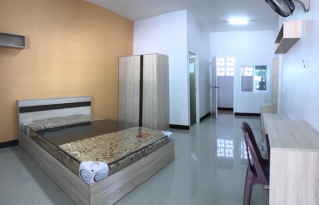 1 Bed Condo — photo 1