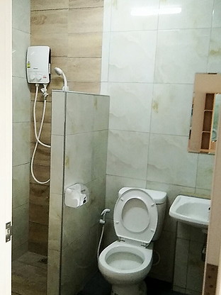 1 Bed Condo — photo 3