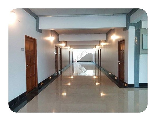 1 Bed Condo — photo 1