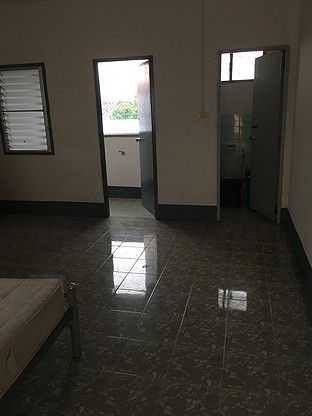 Condo — photo 1