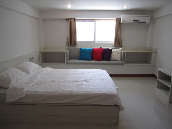 1 Bed Condo · Khlong Toei, bangkok — photo 3