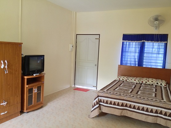 1 Bed Condo — photo 1