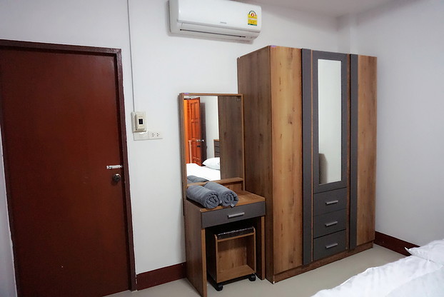 1 Bed Condo — photo 5