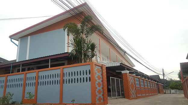 Condo — photo 1