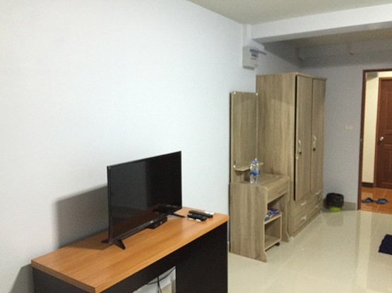 1 Bed Condo — photo 3