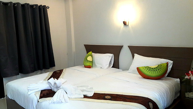 1 Bed Condo — photo 3