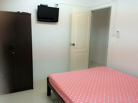 1 Bed Condo — photo 2