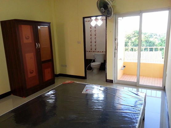 Condo — photo 1