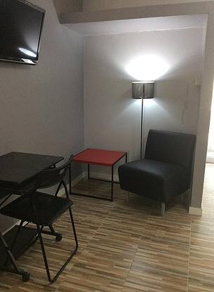 1 Bed Condo — photo 3