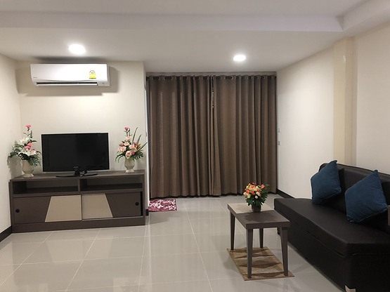 1 Bed Condo · Bangkok Noi, bangkok — photo 2