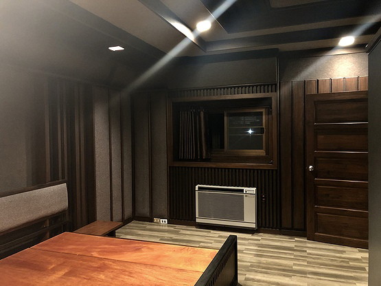 1 Bed Condo — photo 3