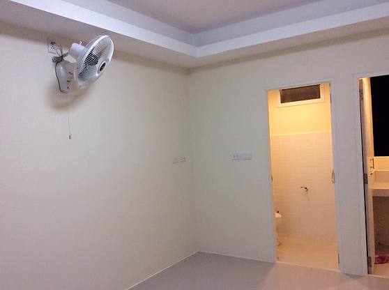 1 Bed Condo — photo 2