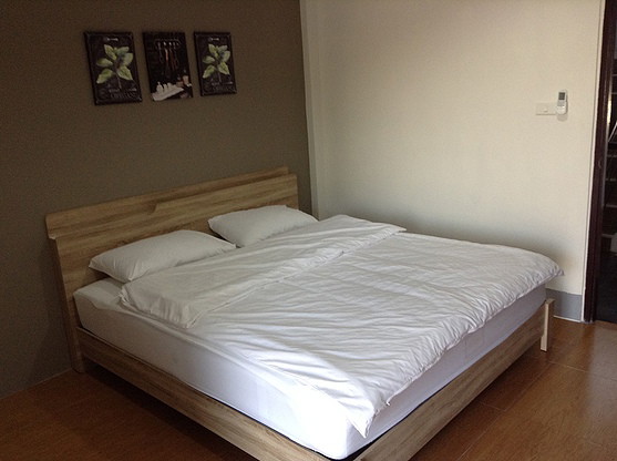 1 Bed Condo — photo 3
