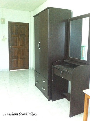 1 Bed Condo — photo 1
