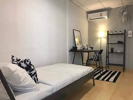 1 Bed Condo · Thon Buri, bangkok — photo 3