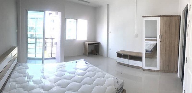 1 Bed Condo · Mueang Chon Buri, chon_buri — photo 4