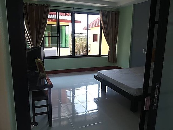 1 Bed Condo — photo 3