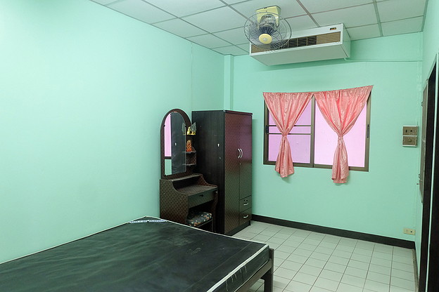 1 Bed Condo · Bangkok Noi, bangkok — photo 2