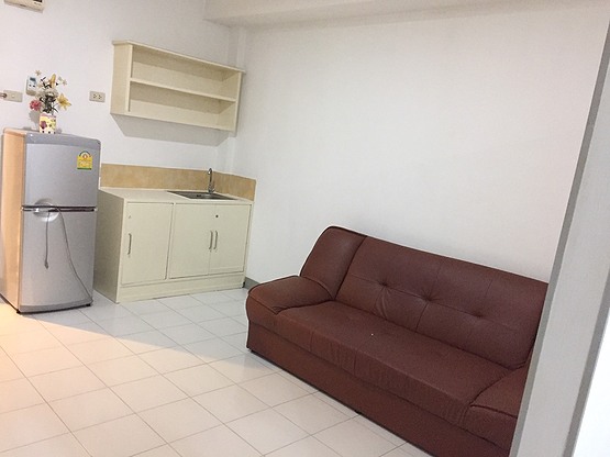 1 Bed Condo · Huai Khwang, bangkok — photo 3