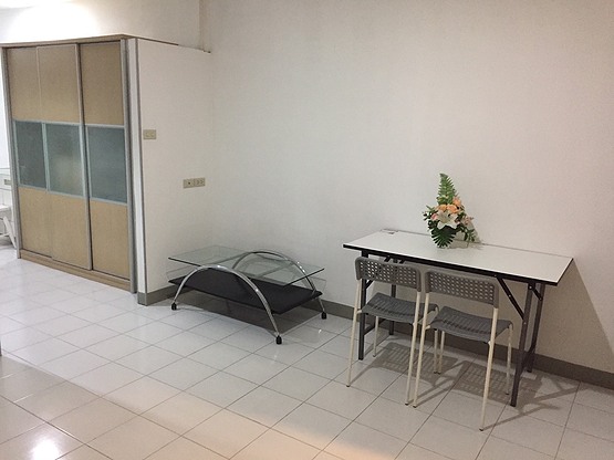 1 Bed Condo · Huai Khwang, bangkok — photo 4
