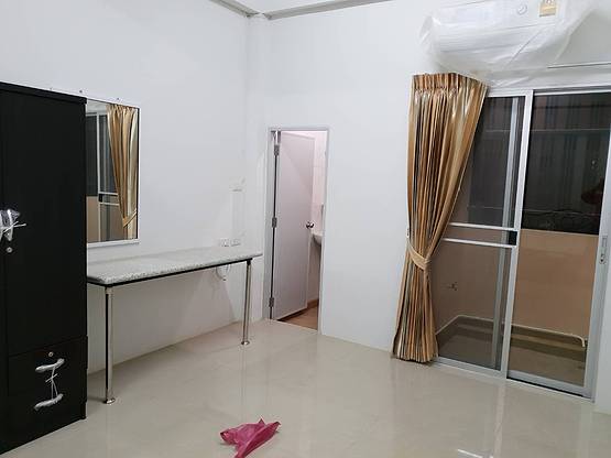 1 Bed Condo · Bangkok Noi, bangkok — photo 2