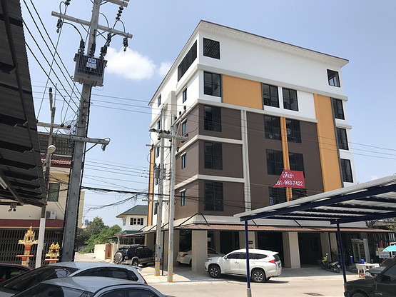 Condo · Mueang Chon Buri, chon_buri — photo 1
