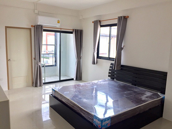 Condo · Mueang Chon Buri, chon_buri — photo 3
