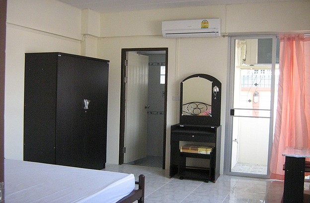 1 Bed Condo · Lat Phrao, bangkok