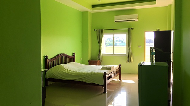 1 Bed Condo — photo 2