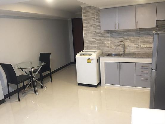 1 Bed Condo · Watthana, bangkok — photo 3