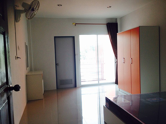 1 Bed Condo · Mueang Chon Buri, chon_buri — photo 3
