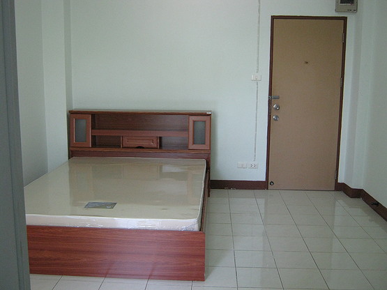 1 Bed Condo · Bang Khen, bangkok — photo 2