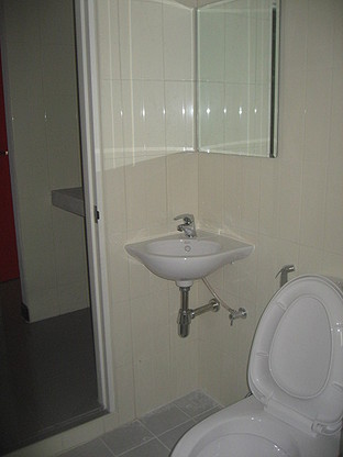 1 Bed Condo · Huai Khwang, bangkok — photo 3