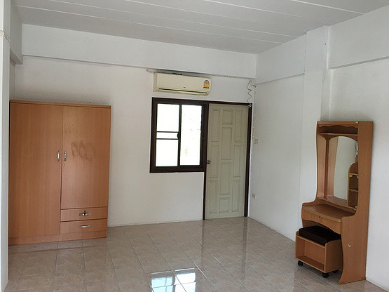 1 Bed Condo · Mueang Chon Buri, chon_buri — photo 3