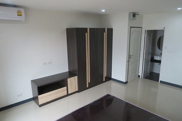 1 Bed Condo · Bangkok Noi, bangkok — photo 4