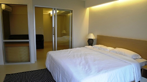 1 Bed Condo · Huai Khwang, bangkok — photo 3