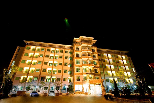 1 Bed Condo