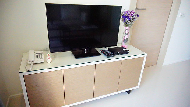 1 Bed Condo — photo 2