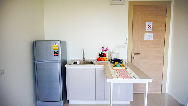 1 Bed Condo — photo 3