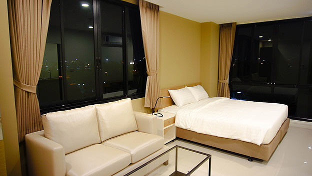 1 Bed Condo — photo 4