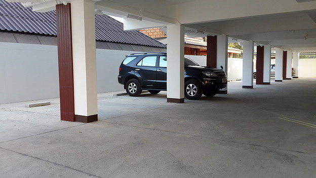 1 Bed Condo — photo 3