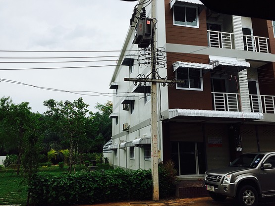 1 Bed Condo