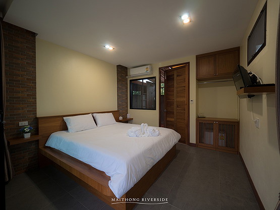 1 Bed Condo — photo 3