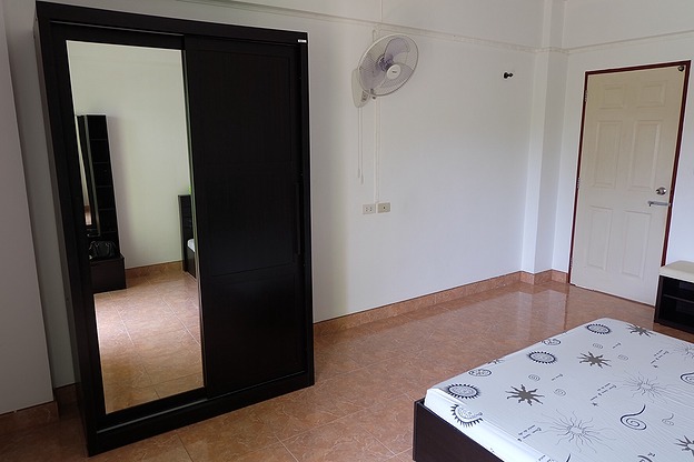 1 Bed Condo · Mueang Chon Buri, chon_buri — photo 5