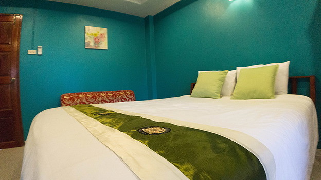 1 Bed Condo — photo 4