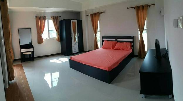 1 Bed Condo — photo 3