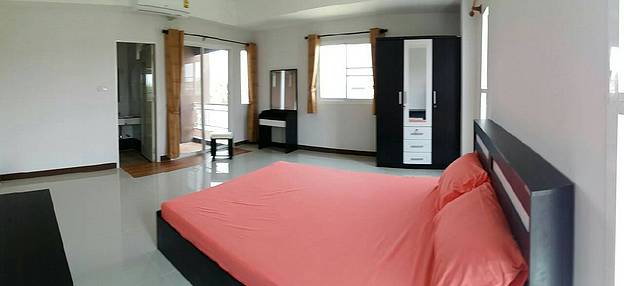 1 Bed Condo — photo 4